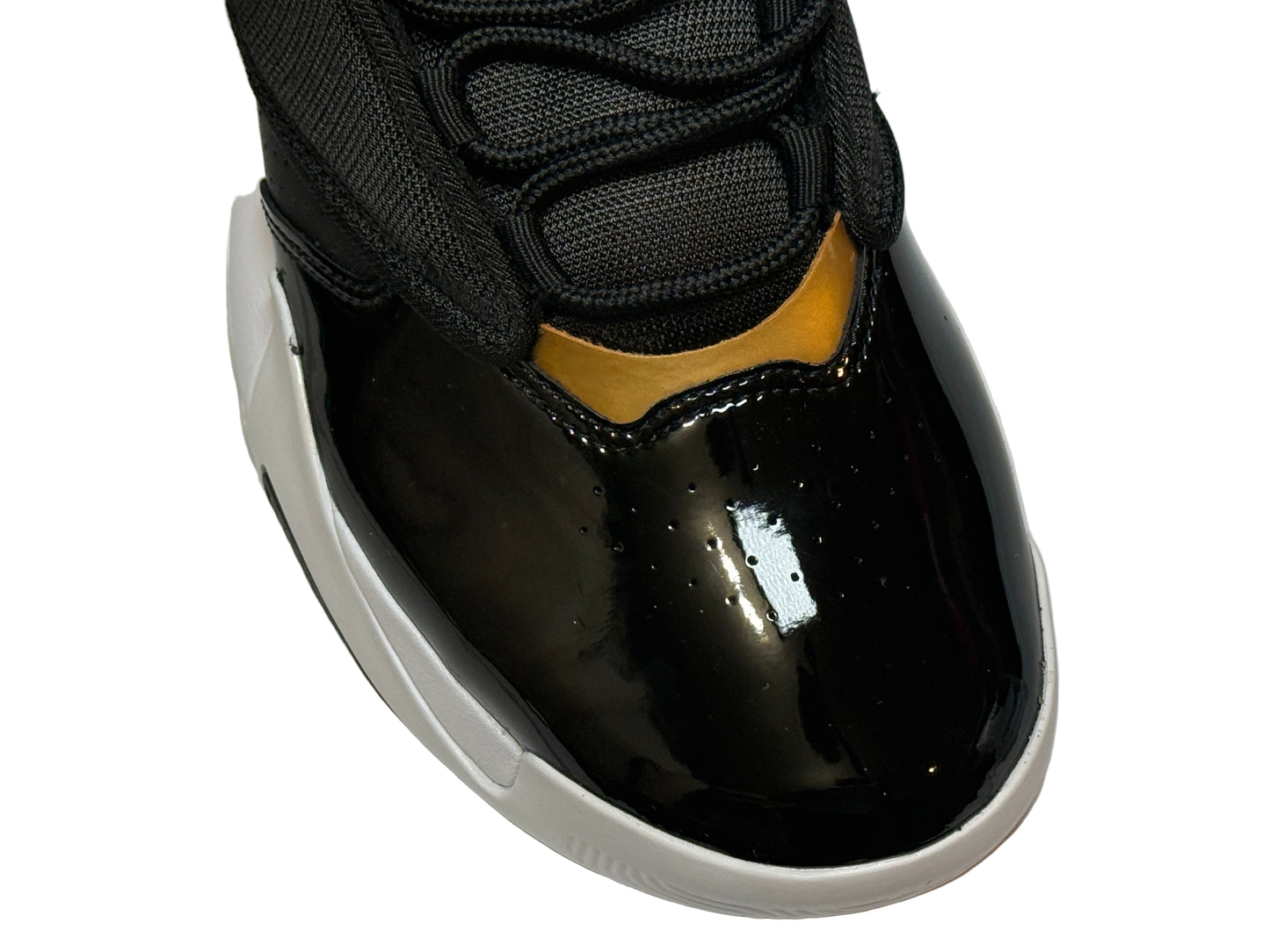 Jordan Max Aura 4 - Black and Gold (DN3687-007)